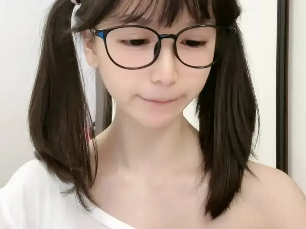 《萌小栖》天才交易员咯咯哒vlog原视频无删减全集-资源下载极速获取-完整版免费畅播-高清资源沉浸观影
