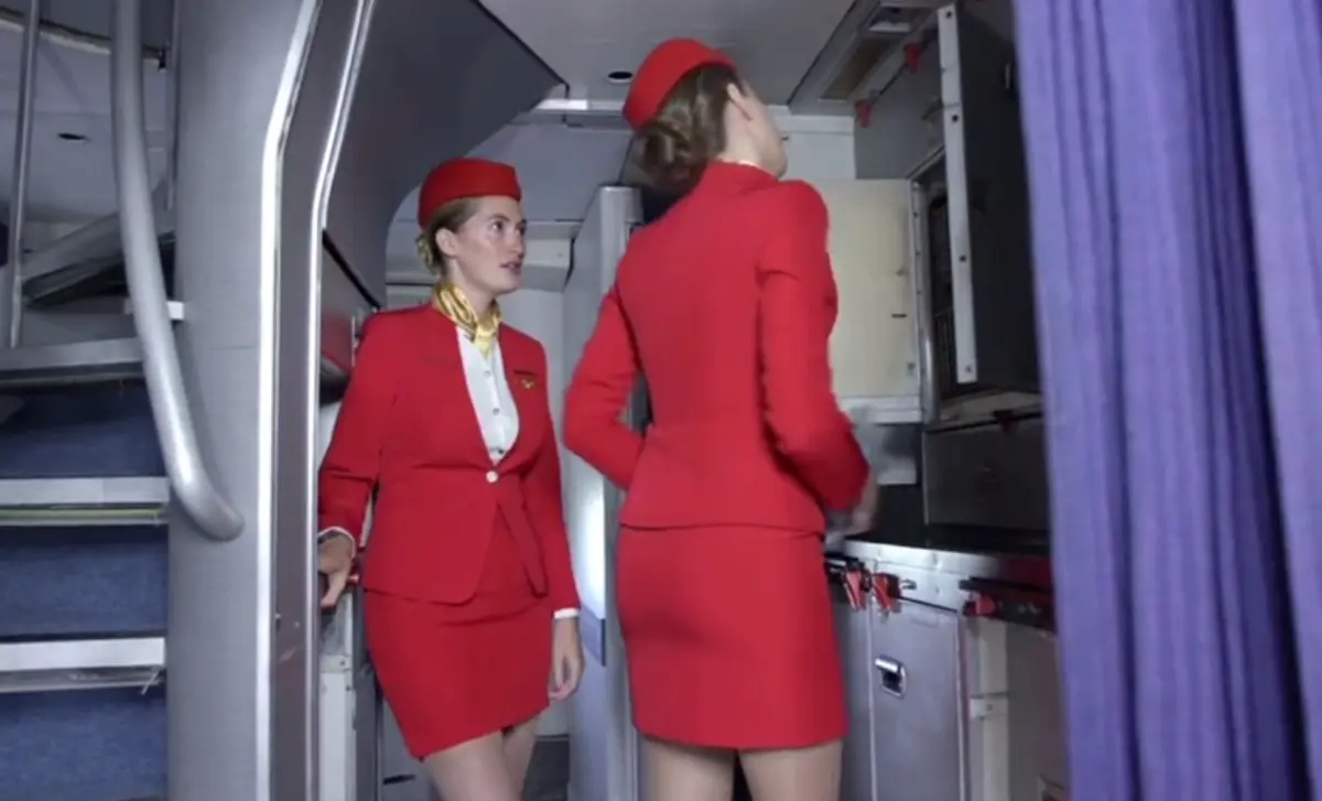《法国空姐2019》资源下载-多塞尔航空全集手机免费观看-法国空姐HD高清完整版在线播放