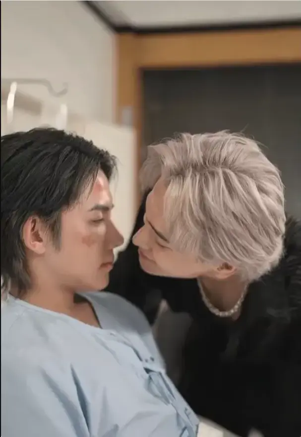 《老鼠爱上猫》泰剧全53集无删减版在线看-1080P高清双男主剧完整资源-腹黑猫鼠CP禁忌之恋泰语中字-免费流畅观看无广告
