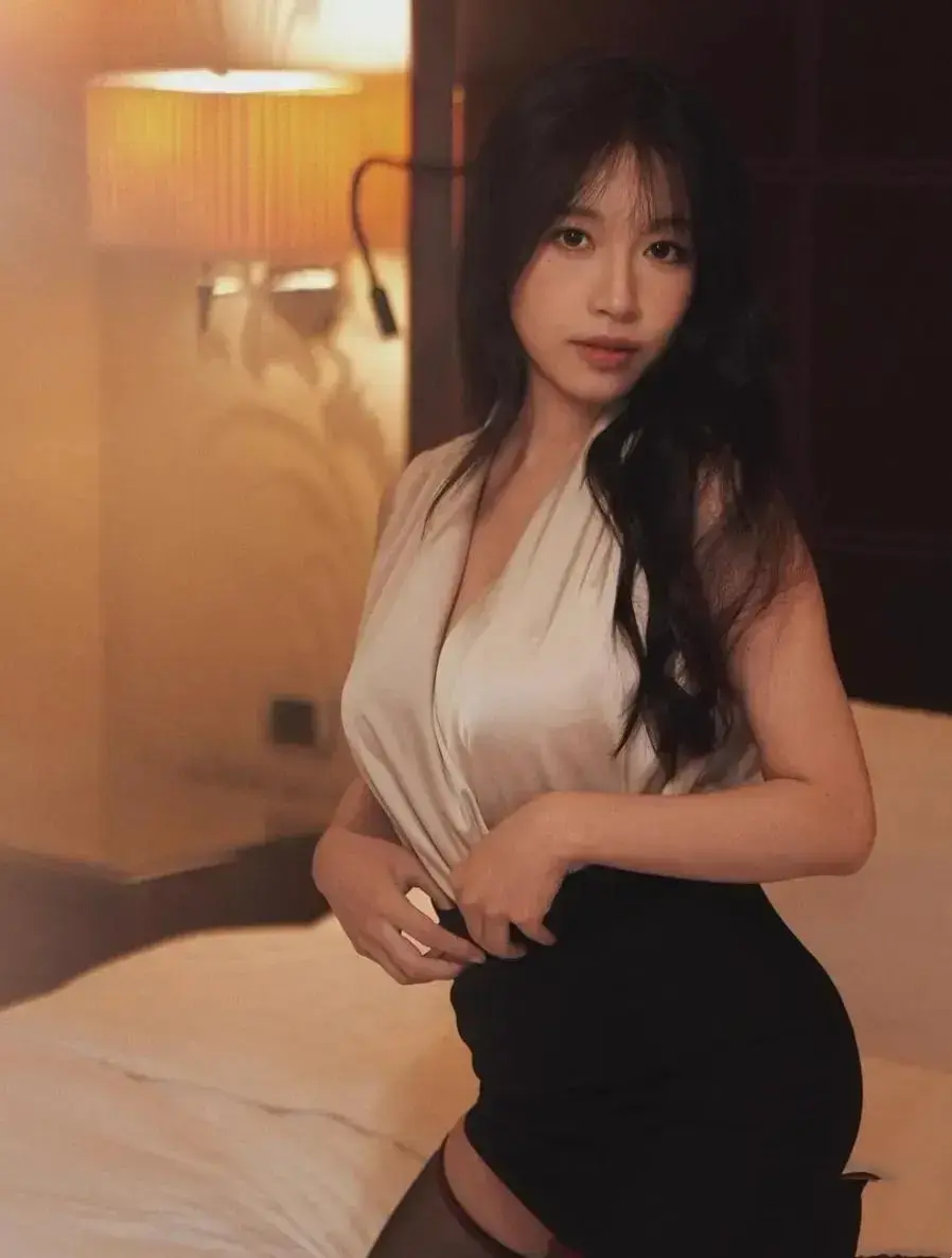 《小凤新婚》苏畅艾熙双人演绎全集-完整版在线免费放送-无弹窗无套路高清观看-小凤新婚极速秒存无删减