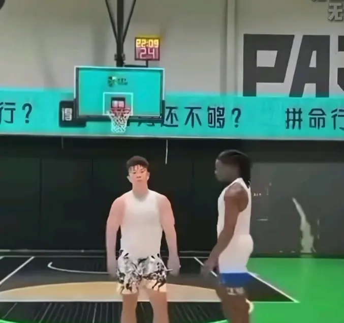 《牛教练的裤子》1080P高清资源-牛教练的裤子篮球单挑黑哥不讲武德-全网同步免费观看无删减