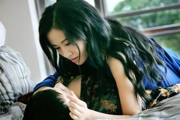 韩国电影《嫂嫂情事》1080P高清完整版-嫂嫂情事未删减版免费在线观看-无广告高清播放资源