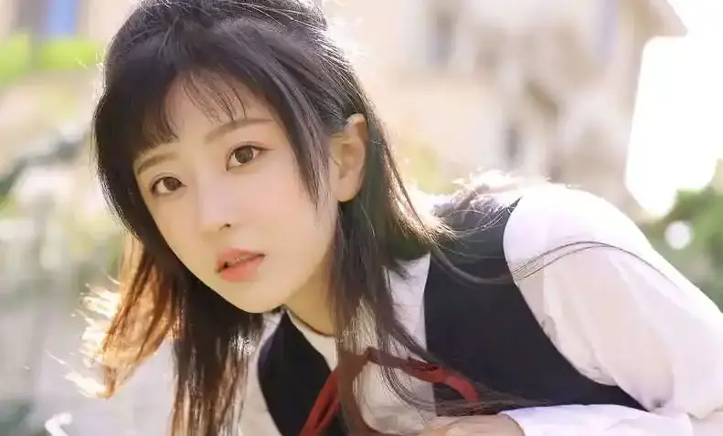 1978美国电影《美丽小蜜桃》全集免费观看-《美丽小蜜桃》高清无删减完整版在线播放-1080P高清画质不卡顿