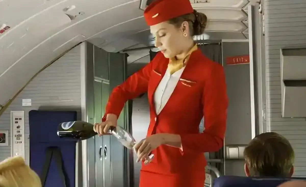 《法国空乘》相关资源图片